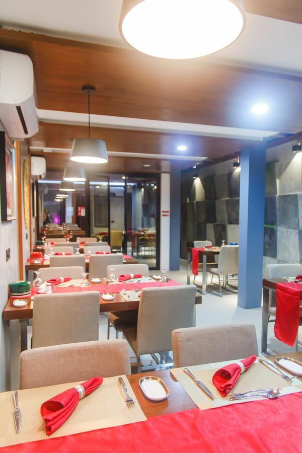 คลับ บลู Hotel ฮุลฮูมาเล ภายนอก รูปภาพ